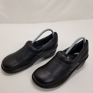 Born Peggy Clogs Womans Size 8.5 Black Pebbled Leather Loafer Heel Slip On Nurse